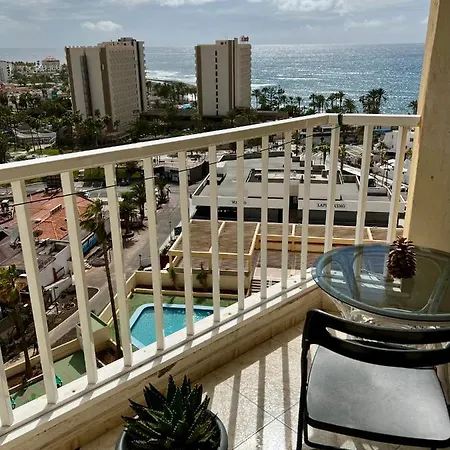 Americas Sea View And Apartmán *