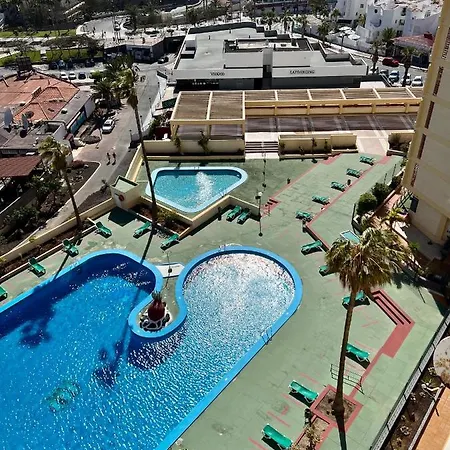 Americas Sea View And Apartment