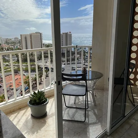 Americas Sea View And Apartment